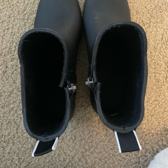 Booties - Picture 4 of 5